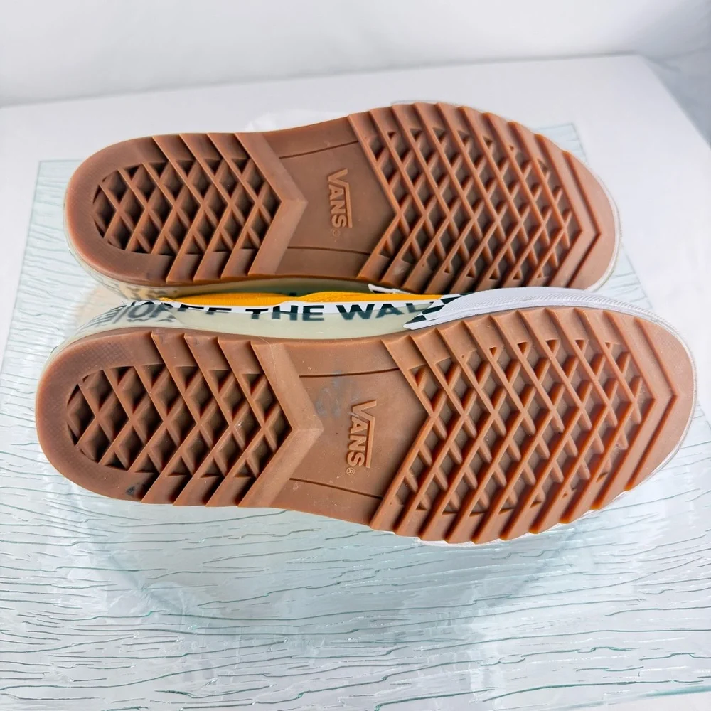 Vans Classic Slip-On Bold — Yellow Canvas | Women’s 8 / Men’s 6.5 - Picture 9 of 10